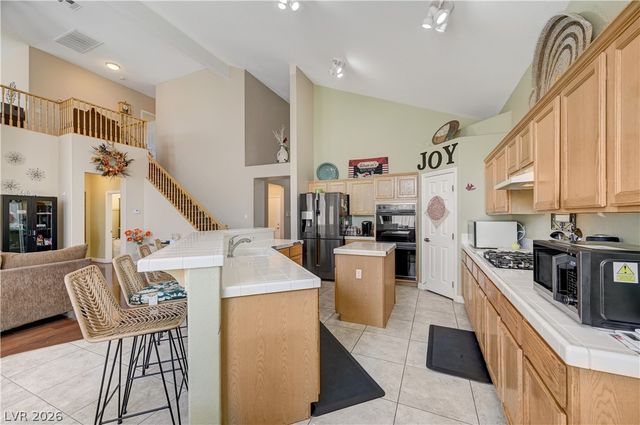 1723 Fall Pointe Court, North Las Vegas, NV 89032