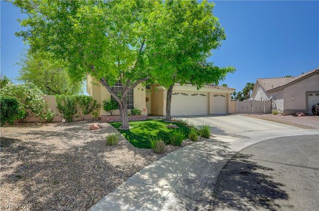 1723 Fall Pointe Court, North Las Vegas, NV 89032