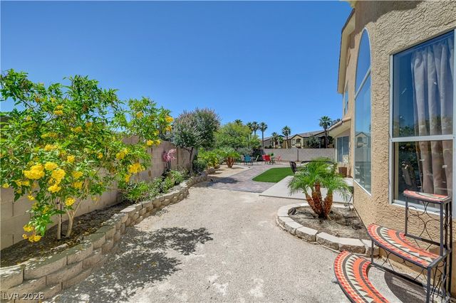 1723 Fall Pointe Court, North Las Vegas, NV 89032