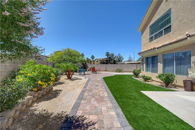 1723 Fall Pointe Court, North Las Vegas, NV 89032