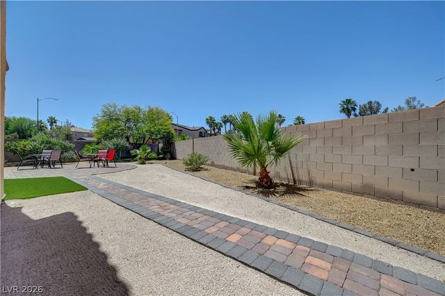 1723 Fall Pointe Court, North Las Vegas, NV 89032