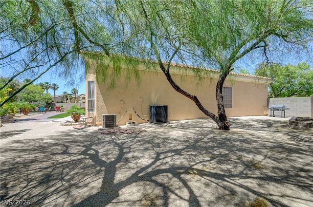 1723 Fall Pointe Court, North Las Vegas, NV 89032