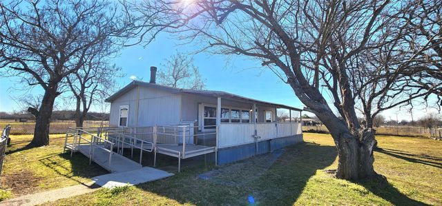 12740 County Road 2404, Kemp, TX 75143