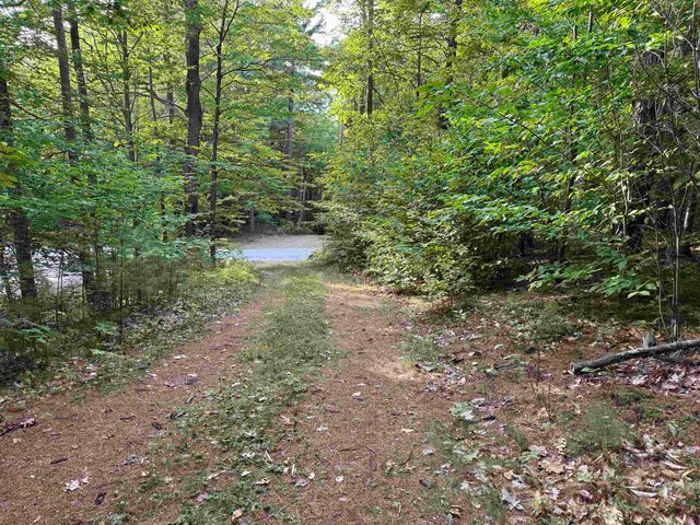 26 Circuit Road, Ossipee, NH 03864