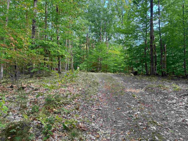 26 Circuit Road, Ossipee, NH 03864