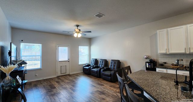 1718 Moonstone Bay, San Antonio, TX 78245