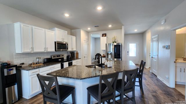1718 Moonstone Bay, San Antonio, TX 78245