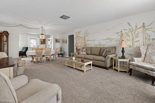 2028 SW 19th Avenue, Boynton Beach, FL 33426