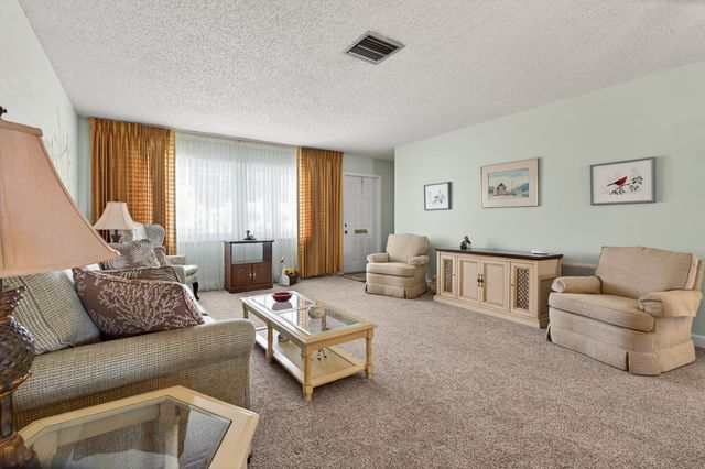 2028 SW 19th Avenue, Boynton Beach, FL 33426