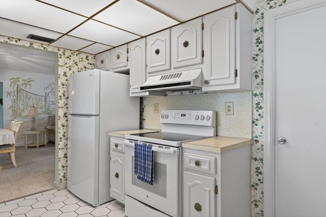 2028 SW 19th Avenue, Boynton Beach, FL 33426