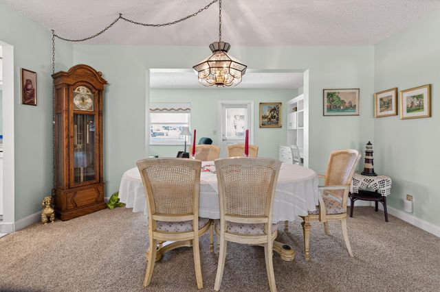 2028 SW 19th Avenue, Boynton Beach, FL 33426