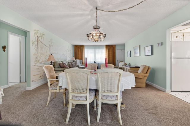 2028 SW 19th Avenue, Boynton Beach, FL 33426