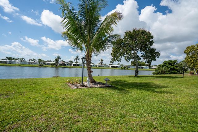 2028 SW 19th Avenue, Boynton Beach, FL 33426