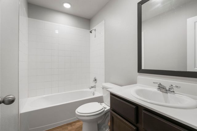806 Meadow Wood Lane, Princeton, TX 75407