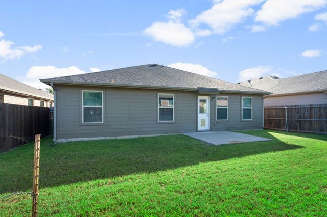 806 Meadow Wood Lane, Princeton, TX 75407