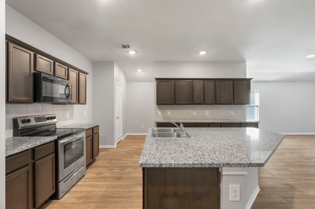 806 Meadow Wood Lane, Princeton, TX 75407
