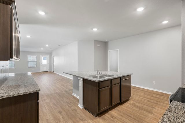 806 Meadow Wood Lane, Princeton, TX 75407