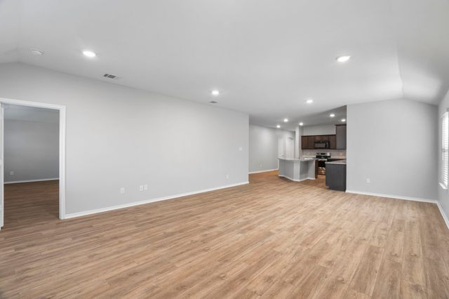 806 Meadow Wood Lane, Princeton, TX 75407