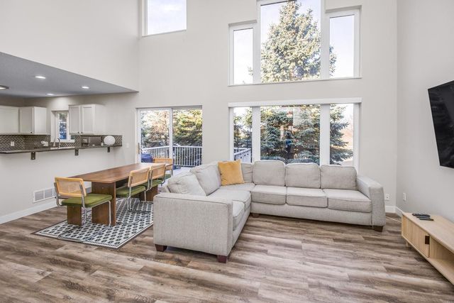 10539 188th Street W, Lakeville, MN 55044