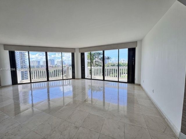 2000 Island Boulevard 606, Aventura, FL 33160