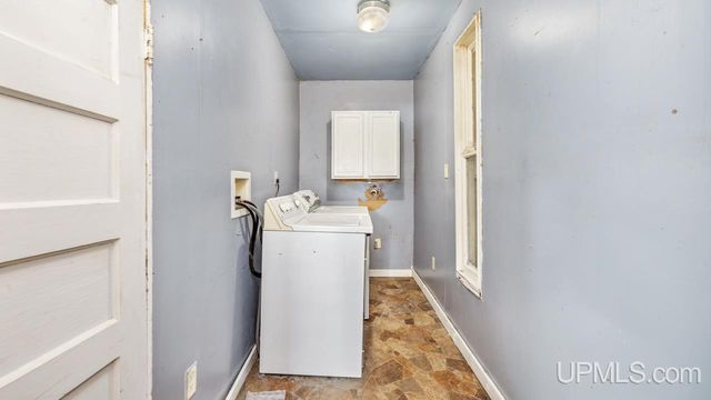 618 E Stanton Street, Iron Mountain, MI 49801