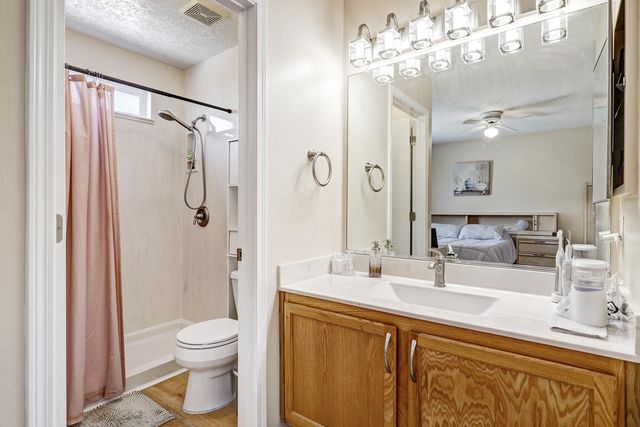1614 Villa Camilla NE, Albuquerque, NM 87113