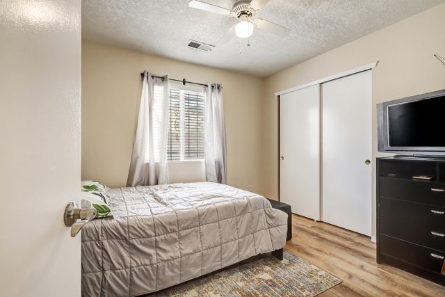 1614 Villa Camilla NE, Albuquerque, NM 87113