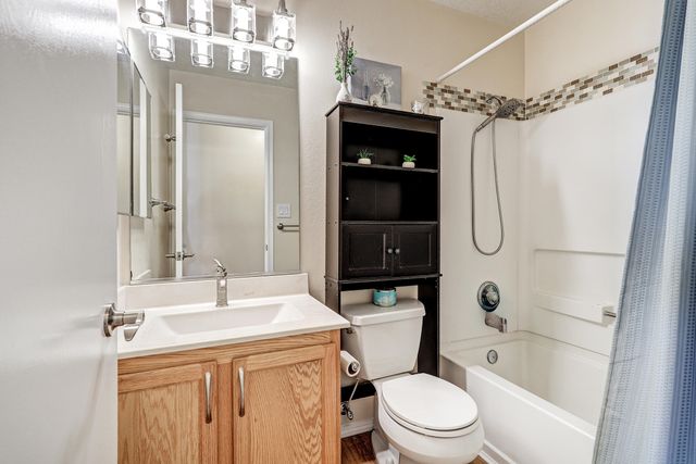1614 Villa Camilla NE, Albuquerque, NM 87113