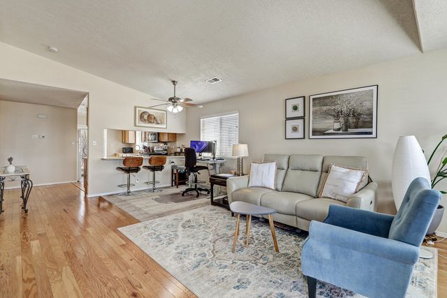 1614 Villa Camilla NE, Albuquerque, NM 87113