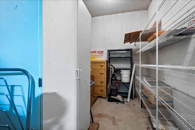 7071 W Touhy Avenue 403, Niles, IL 60714