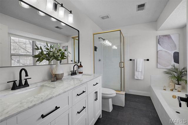 26 Lippizan Road, St Peters, MO 63376