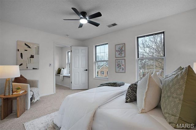 26 Lippizan Road, St Peters, MO 63376