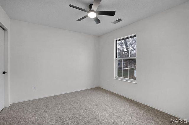 26 Lippizan Road, St Peters, MO 63376