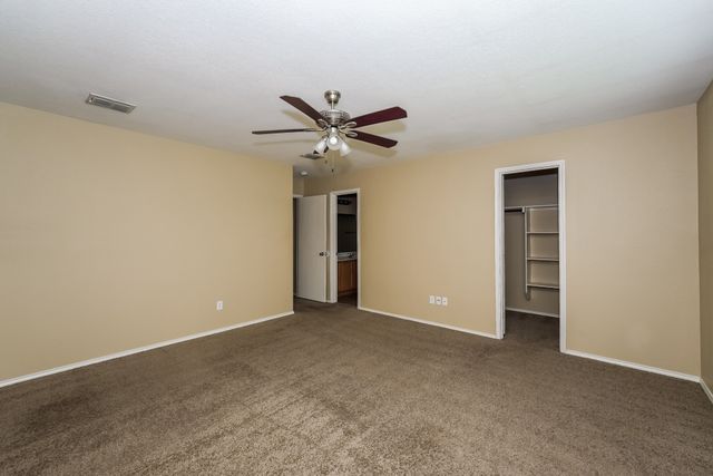 1100 Cottonwood Drive, Crowley, TX 76036