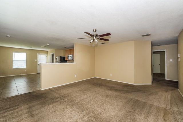 1100 Cottonwood Drive, Crowley, TX 76036