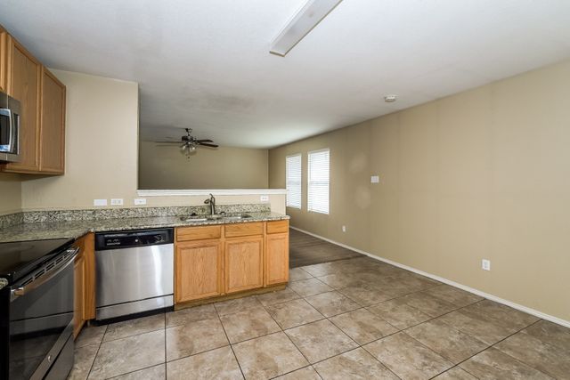 1100 Cottonwood Drive, Crowley, TX 76036