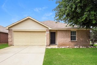 1100 Cottonwood Drive, Crowley, TX 76036