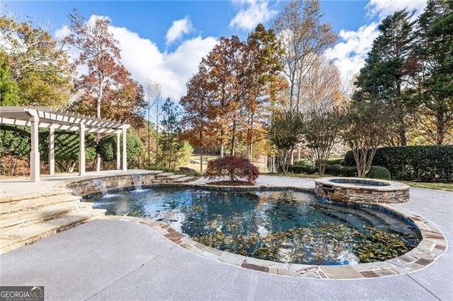 648 Glenover Drive, Milton, GA 30004