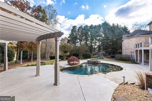 648 Glenover Drive, Milton, GA 30004