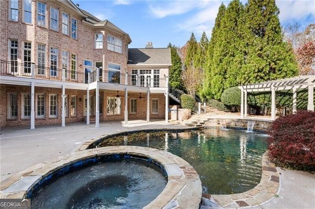 648 Glenover Drive, Milton, GA 30004