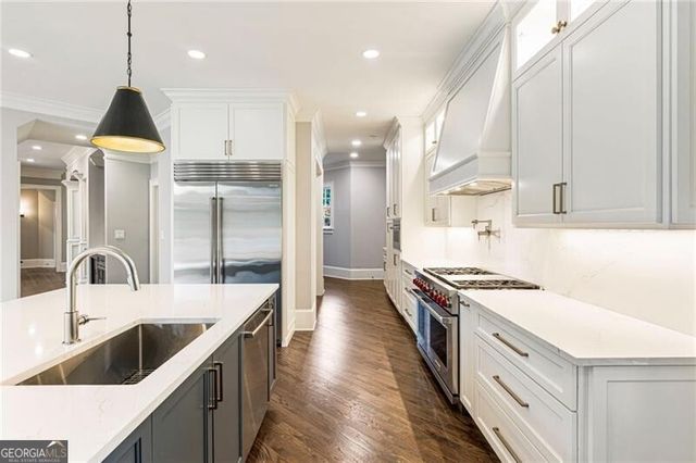 648 Glenover Drive, Milton, GA 30004