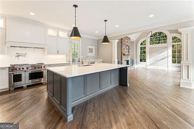 648 Glenover Drive, Milton, GA 30004