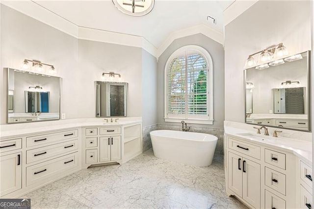 648 Glenover Drive, Milton, GA 30004