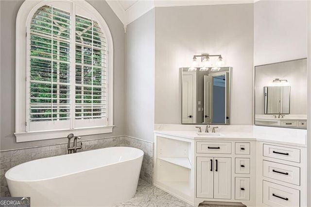 648 Glenover Drive, Milton, GA 30004