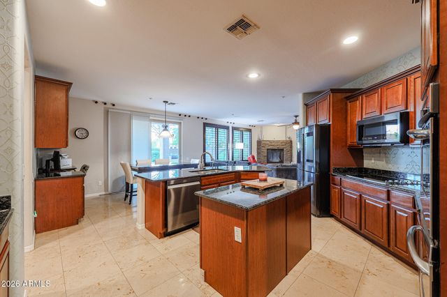 4929 W MARCUS Drive, Phoenix, AZ 85083