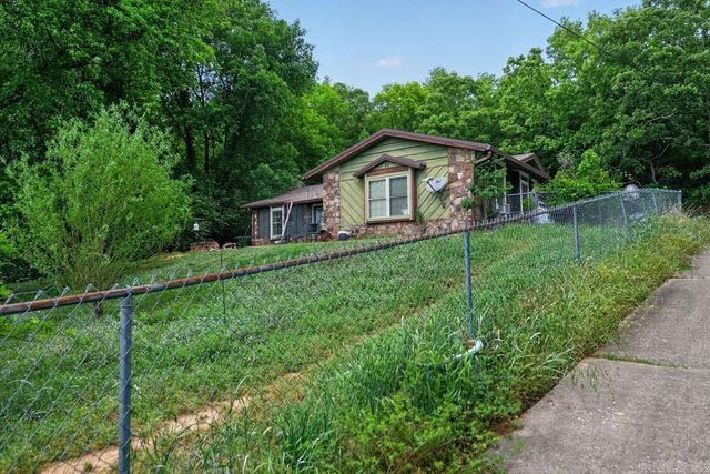 28 Jones Street, Vilonia, AR 72173