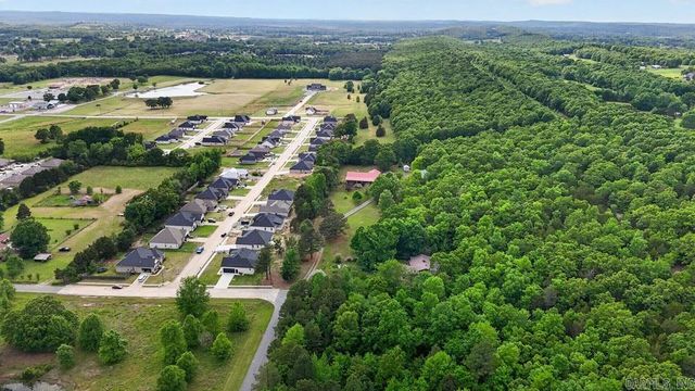 28 Jones Street, Vilonia, AR 72173