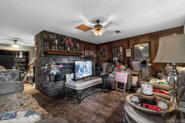 28 Jones Street, Vilonia, AR 72173