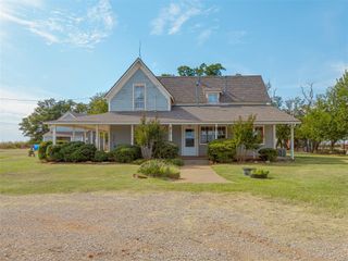 18562 W Simmons Road, Edmond, OK 73025