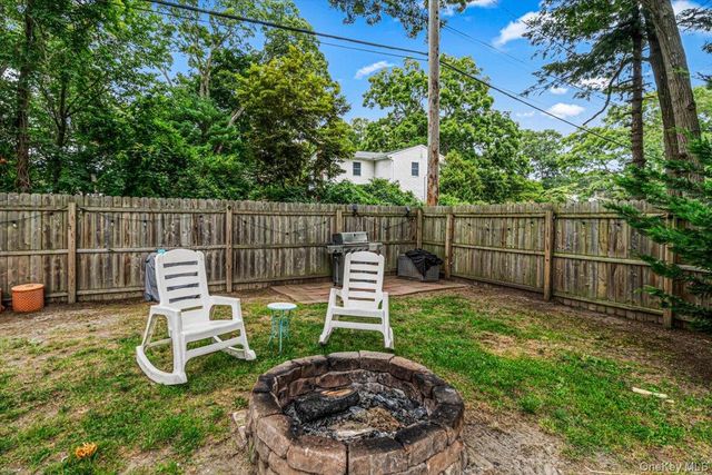 4 Coleman Avenue, Patchogue, NY 11772